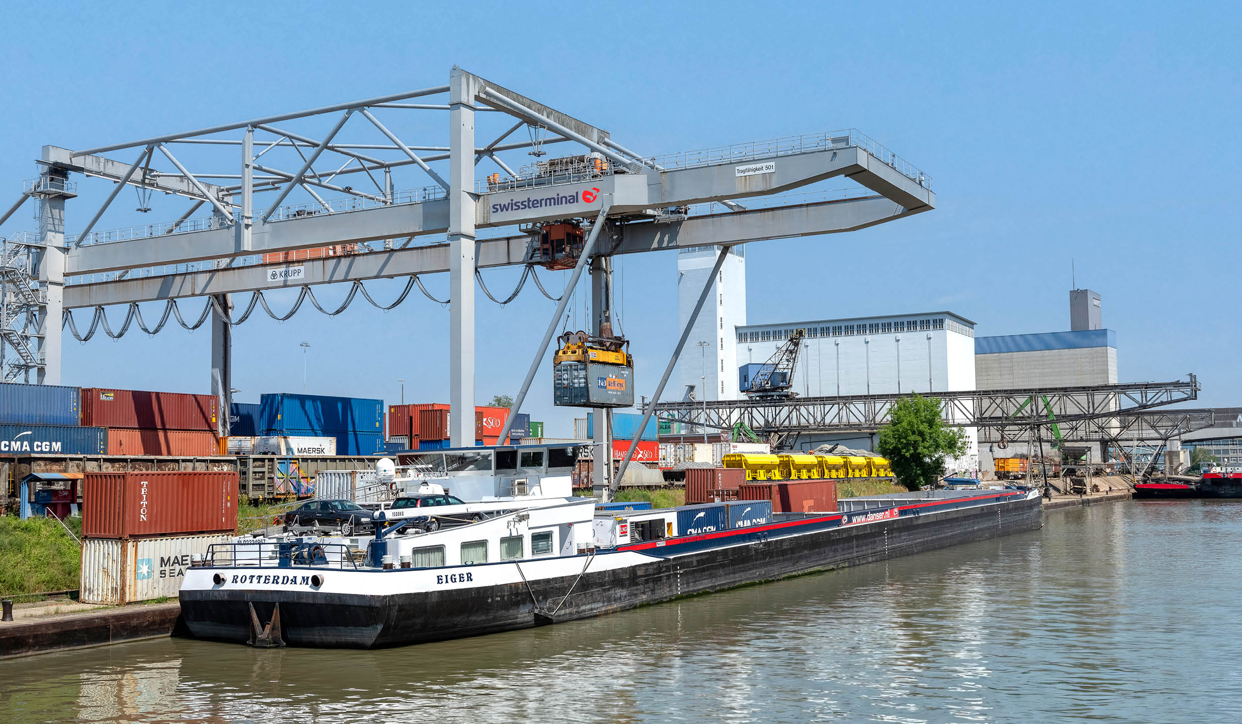 Swissterminal returns to the Rhine and establishes flexible and reliable container transport from the border triangle to Antwerp and Rotterdam
